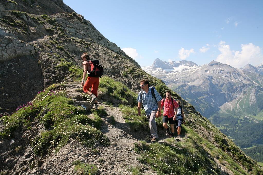 Hotel Hari Im Schlegeli Adelboden Esterno foto